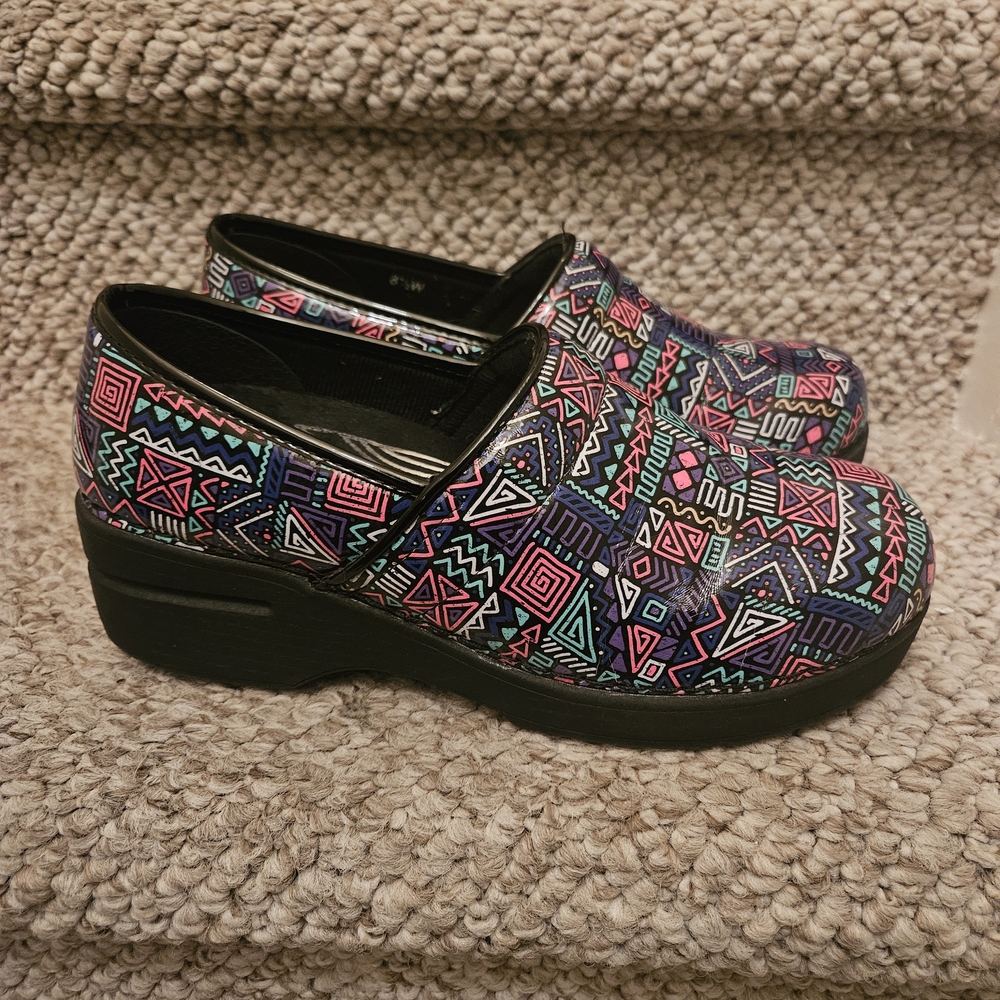 Easy Works Colorful Geometric Pattern Clogs Slip-… - image 3